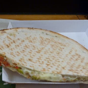 Exki Agora - Heated Pita thing - Salad Near Me - Brussels, BRU Exki Agora - Heated Pita thing - Salad Near Me - Brussels, BRU