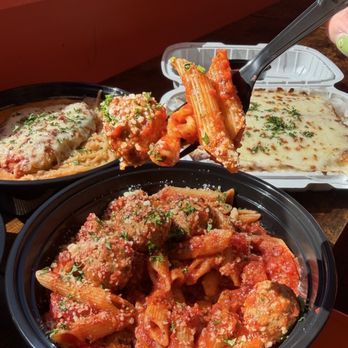 Pastaphony Fullerton - Penne arrabbiata w/ meatballs - Italian Near Me - Fullerton, California Pastaphony Fullerton - Penne arrabbiata w/ meatballs - Italian Near Me - Fullerton, California