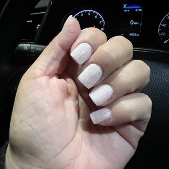 Gloss Nail Salon - Nail Salons Near Me - Nichols Hills, Oklahoma