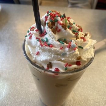 Toast - Gingerbread latte with tiny gingerbread sprinkles - Breakfast & Brunch Near Me - Temecula, California Toast - Gingerbread latte with tiny gingerbread sprinkles - Breakfast & Brunch Near Me - Temecula, California