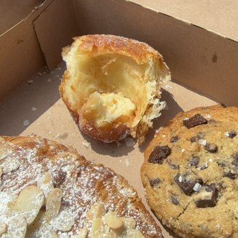 Twisted Tree Baking Company - Bakeries Near Me - Edmond, Oklahoma