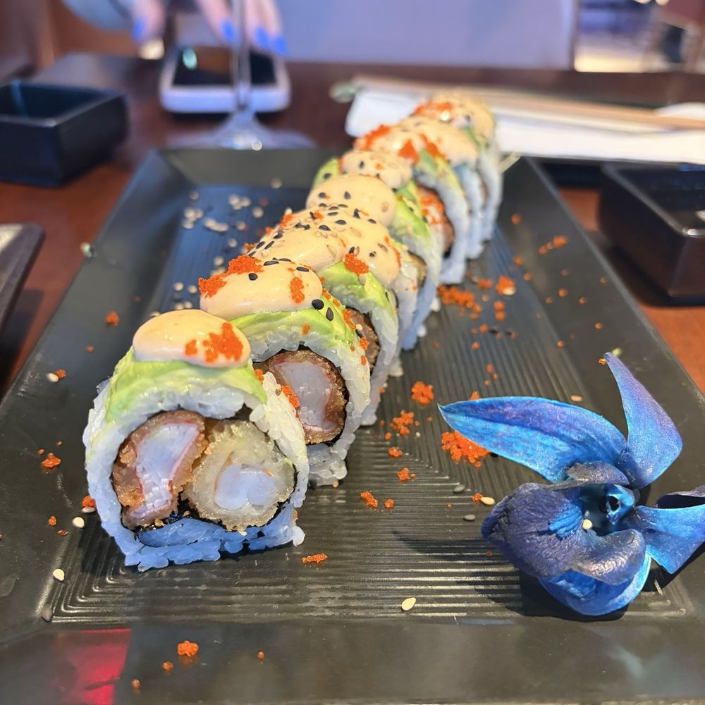 Soya Sushi & Bar - Dragon Roll - Sushi Bars Near Me - Doral, Florida
