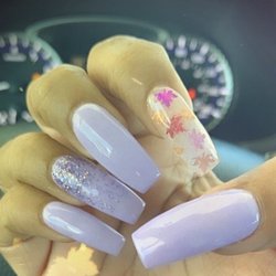 Pink and White Nails Spa - I Absolutely Love my nails... Thank you Pink and White (Elle)