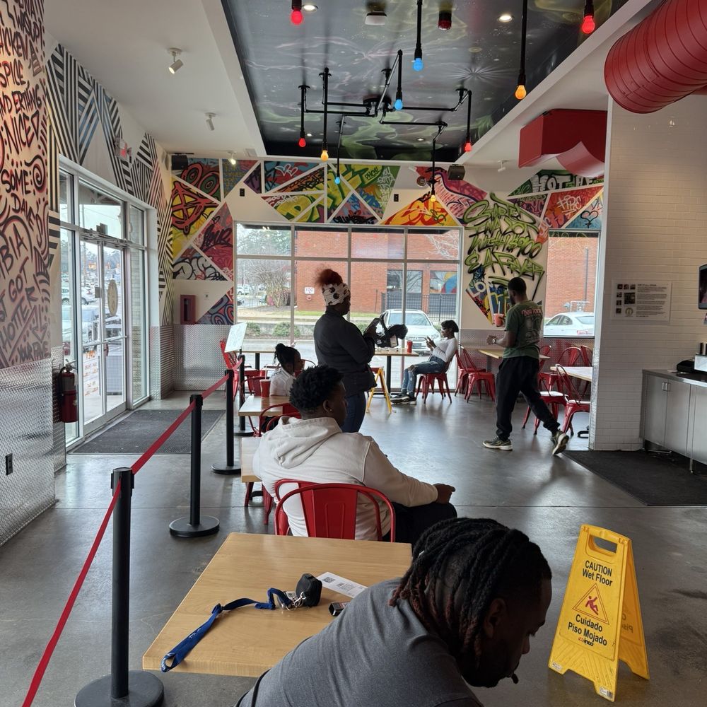 Dave's Hot Chicken - Chicken Shop Near Me - Columbia, South Carolina