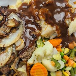 Molly Brown's Cafe - Salsbury steak hot plate lunch