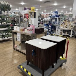New nightstands! New nightstands!