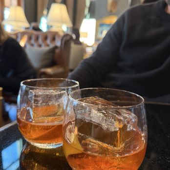 The Diana Lounge - Old fashioned - Breakfast & Brunch Near Me - Leesburg, Virginia
