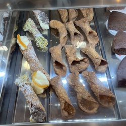 Passami Ù Coppu - Cannoli siciliani
