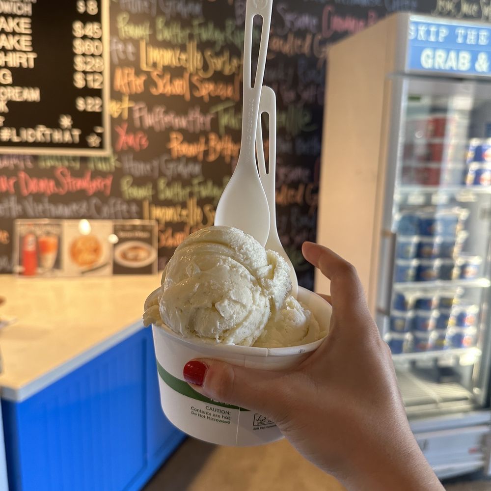 Humphry Slocombe Pruneyard - Tahitian Vanilla Ice Cream - Ice Cream & Frozen Yogurt Near Me - Campbell, California