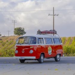 Van'N Boozy Temecula Wine Tours - Experience Temecula wine country in style! Cruise in a vintage VW van with stunning vineyard views. #TemeculaWineTour #VanNBoozy