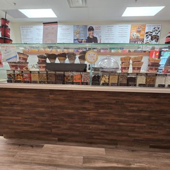 Cold Stone Creamery - Ice Cream & Frozen Yogurt Near Me - Manassas, Virginia Cold Stone Creamery - Ice Cream & Frozen Yogurt Near Me - Manassas, Virginia