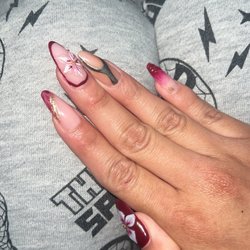 Mesa Spa and Nails - Love my nails!! Took forever but it turned out amazing as always