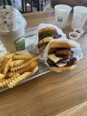 Shake Shack Brea by null