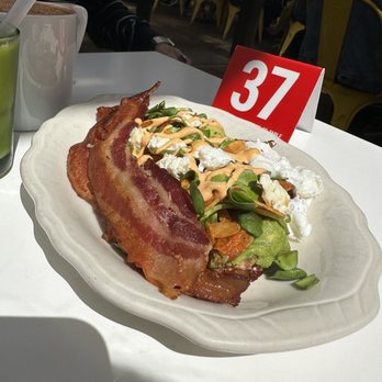 Sunflower Caffe - Avocado Toast - Coffee & Tea Near Me - Sonoma, California Sunflower Caffe - Avocado Toast - Coffee & Tea Near Me - Sonoma, California