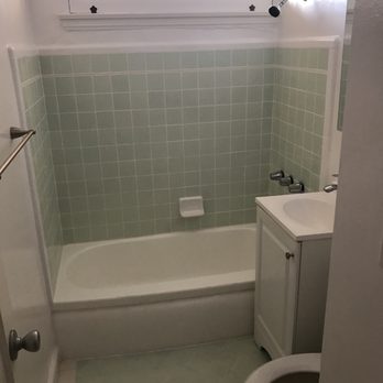 V & L Properties - Bathroom - Property Management Near Me - Los Angeles, California V & L Properties - Bathroom - Property Management Near Me - Los Angeles, California