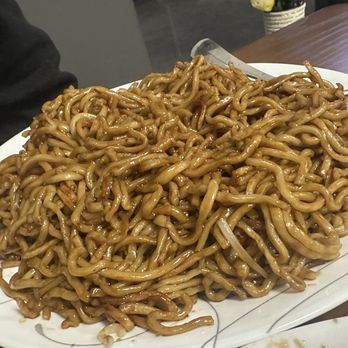 Amazing Kitchen - Lo mien noodles (not on the menu, server recommended) - Chinese Near Me - Madera, California