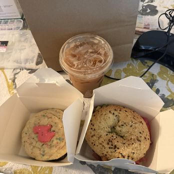 Housewife - Blackberry honey latte, cookies and cream cookie, circus animal cookie, and California sandwich - Breakfast & Brunch Near Me - Grandview, Missouri Housewife - Blackberry honey latte, cookies and cream cookie, circus animal cookie, and California sandwich - Breakfast & Brunch Near Me - Grandview, Missouri