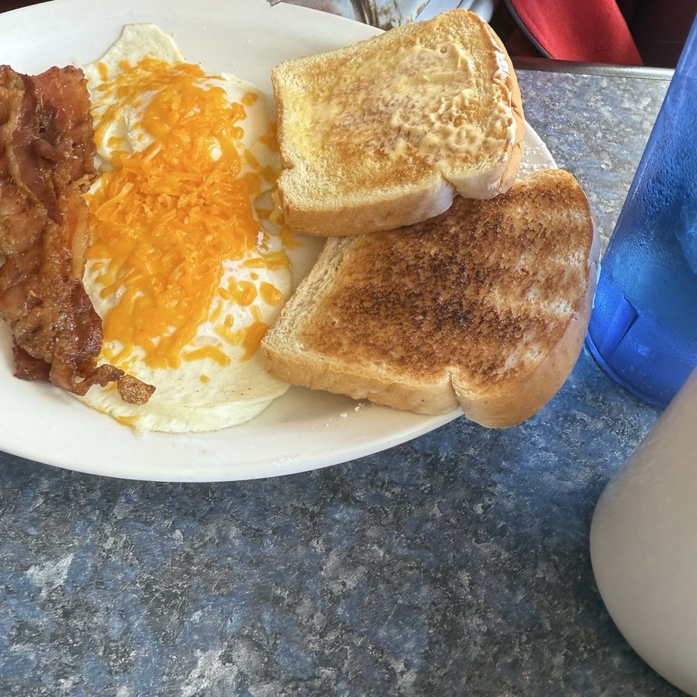 Chatterbox Cafe - Breakfast & Brunch Near Me - Bradley, Illinois