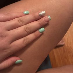 Viola Nail Lounge
