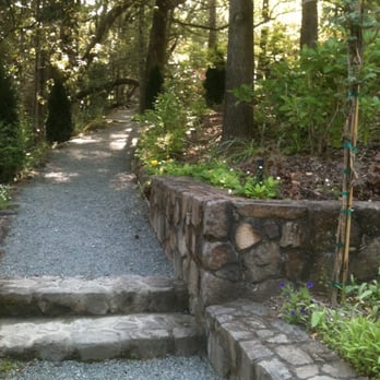 Rombauer Vineyards - Wineries Near Me - St. Helena, California