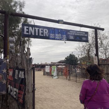 Dillon's at Western Trails Ranch - Outside - Barbeque Near Me - Morristown, Arizona