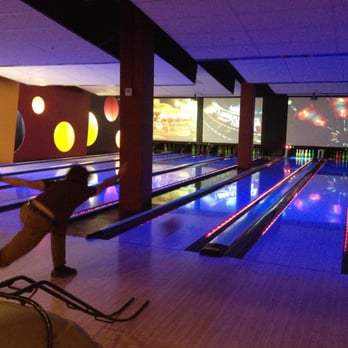 Bowlmor Cupertino - Arcades Near Me - Cupertino, California Bowlmor Cupertino - Arcades Near Me - Cupertino, California