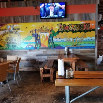 V Pizza + Tap Garden - Awesome wall art - Pizza Near Me - Jacksonville, Florida V Pizza + Tap Garden - Awesome wall art - Pizza Near Me - Jacksonville, Florida