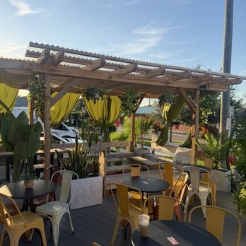 De Facto Cafe - Coffee & Tea Near Me - Clearwater, Florida De Facto Cafe - Coffee & Tea Near Me - Clearwater, Florida