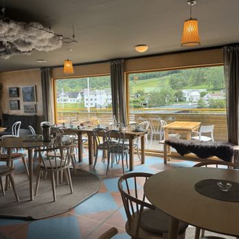 Marianne Bakeri & Kafe - Cafes Near Me - Aurland, 14 Marianne Bakeri & Kafe - Cafes Near Me - Aurland, 14