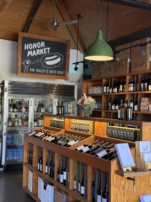 Honor Market by null