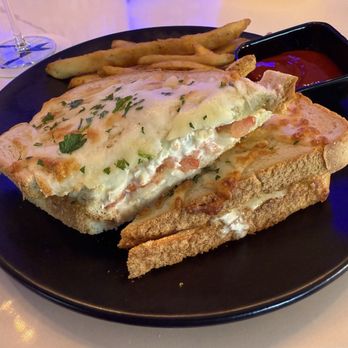 Draft + Table Argenta - Caprese sandwich - Breakfast & Brunch Near Me - North Little Rock, Arkansas