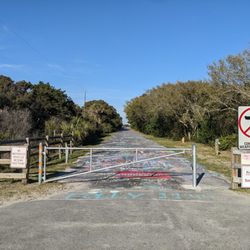 Lighthouse Inlet Heritage Preserve - Walkway to the lighthouse view