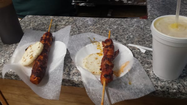 Los Chuzos y Algo Mas 🇨🇴 by null