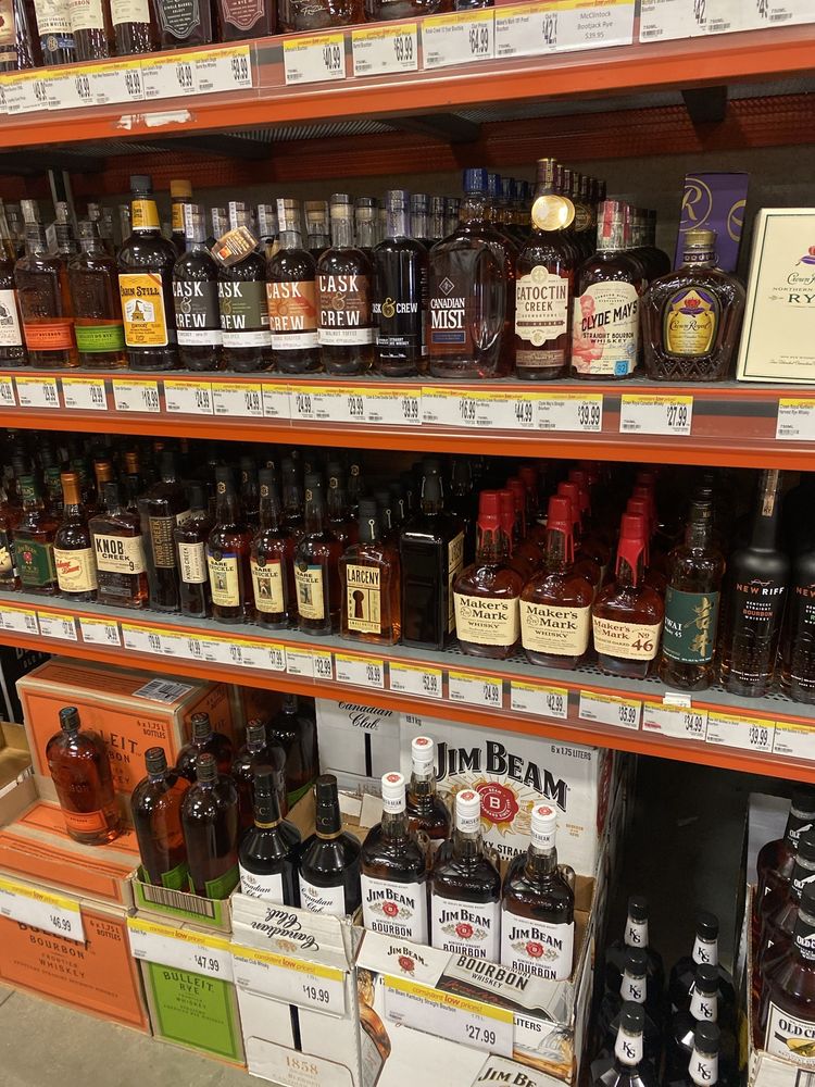 Photos of HUNT VALLEY WINE, LIQUOR & BEER Updated August 2024 22