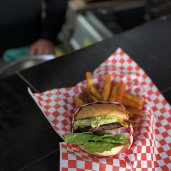 Mark's Burgers - Waka Burger - Burgers Near Me - Tijuana, BCN