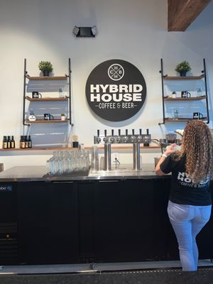 Hybrid House Brews by null