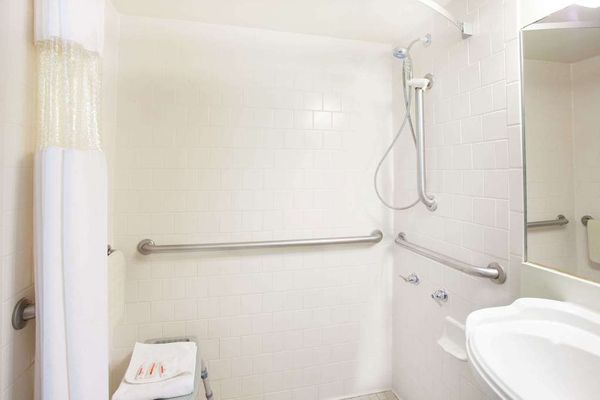 Howard Johnson by Wyndham Yuma by null