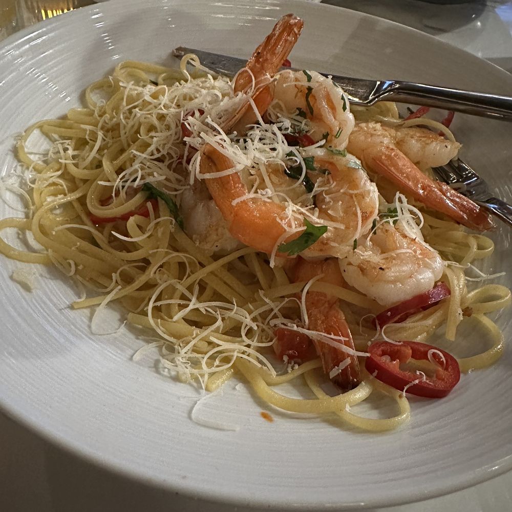 Mio Modo - Shrimp linguine - Italian Near Me - St. Charles, Illinois Mio Modo - Shrimp linguine - Italian Near Me - St. Charles, Illinois