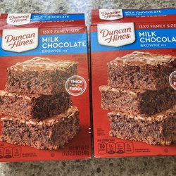 Brookshire Brothers - Expired boxes of brownie mix!!!!