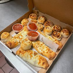 Artigiano Pizza - Mini Stranbolis and Pepperoni Rolls