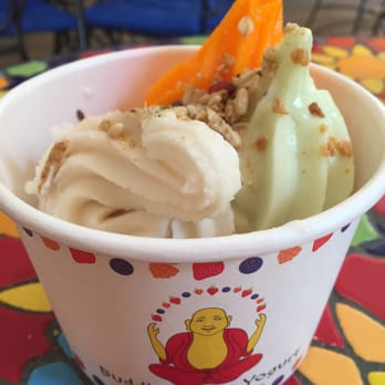 Buddhaberry - Non-dairy bowl of Coconut, Key Lime, and Juicy Orange with Kashi Cereal & Buddha Blend of Nuts, Seeds, & Berries - Ice Cream & Frozen Yogurt Near Me - Sag Harbor, New York