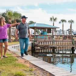 Nautical Point Rv Park - Waterfront promenade at Nautical Point RV Park