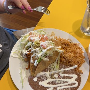 Maciel's Tortas & Tacos - Fried taco plate - Mexican Near Me - Memphis, Tennessee
