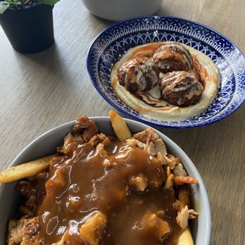 Al Basha - Chicken shawarma poutine - Halal Near Me - Vancouver, British Columbia Al Basha - Chicken shawarma poutine - Halal Near Me - Vancouver, British Columbia