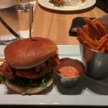 Milestones - Lunch - Canadian (New) Near Me - Kanata, Ontario