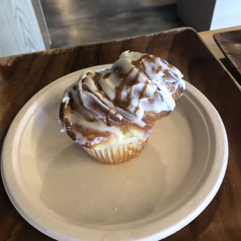 JW Cafe & Bakery - Cinnamon roll - Bakeries Near Me - Louisville, Kentucky JW Cafe & Bakery - Cinnamon roll - Bakeries Near Me - Louisville, Kentucky