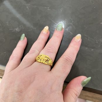 Daiza Nail Lounge - Golden Lotus pattern in the Salon - Nail Salons Near Me - Arlington, Texas Daiza Nail Lounge - Golden Lotus pattern in the Salon - Nail Salons Near Me - Arlington, Texas