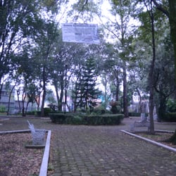 Parque de la Colonia el Reloj - Jardin del Parque El Reloj