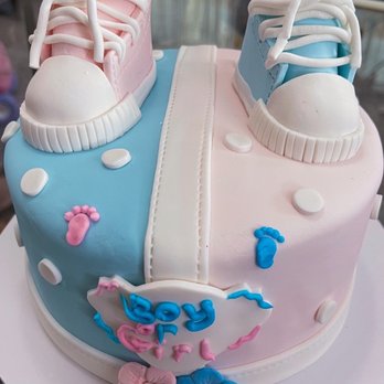 Bake My Day - Beautiful gender reveal cake - Custom Cakes Near Me - Long Beach, California Bake My Day - Beautiful gender reveal cake - Custom Cakes Near Me - Long Beach, California
