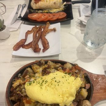 EggTown - Eggtown skillet& Breakfast Burrito side of Bacon - Breakfast & Brunch Near Me - Wesley Chapel, Florida